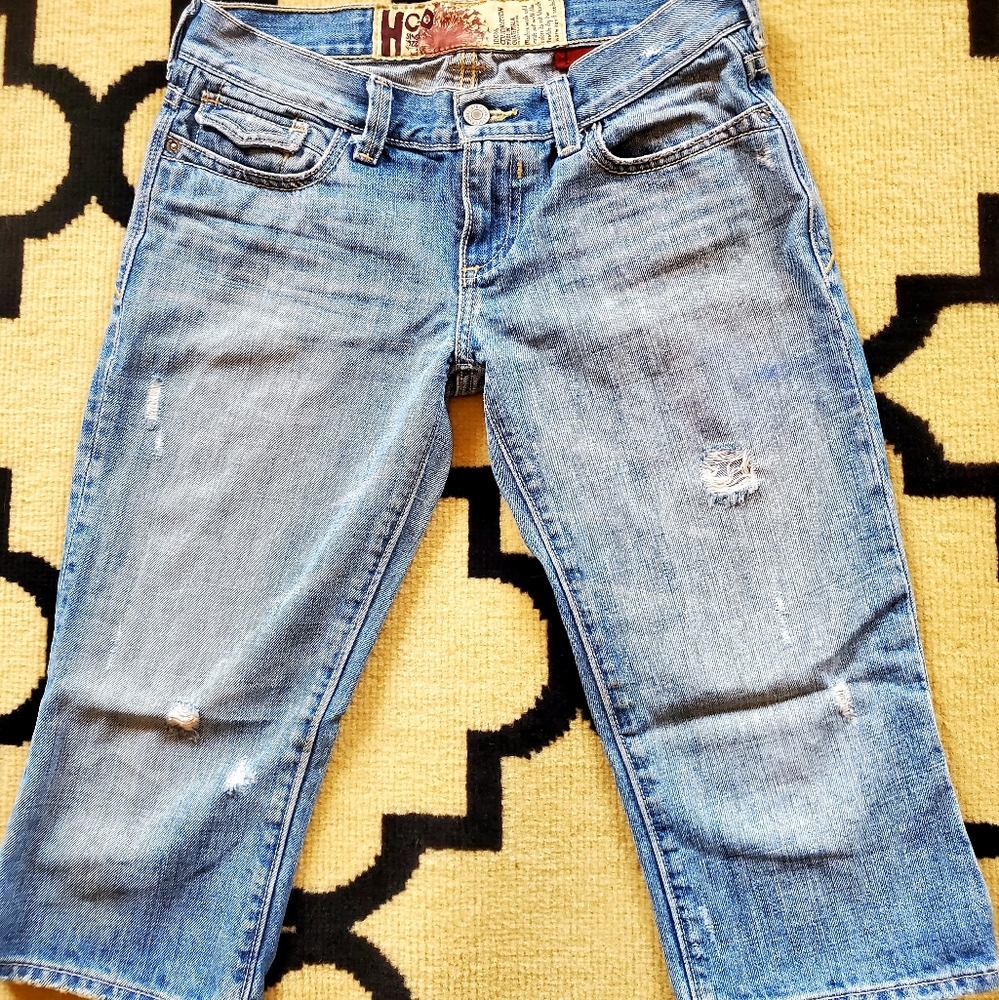 Hollister capris
